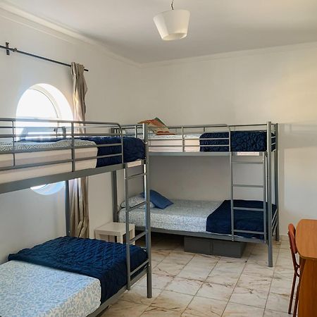 Хостел Wakeup Triplex House Фару Екстер'єр фото