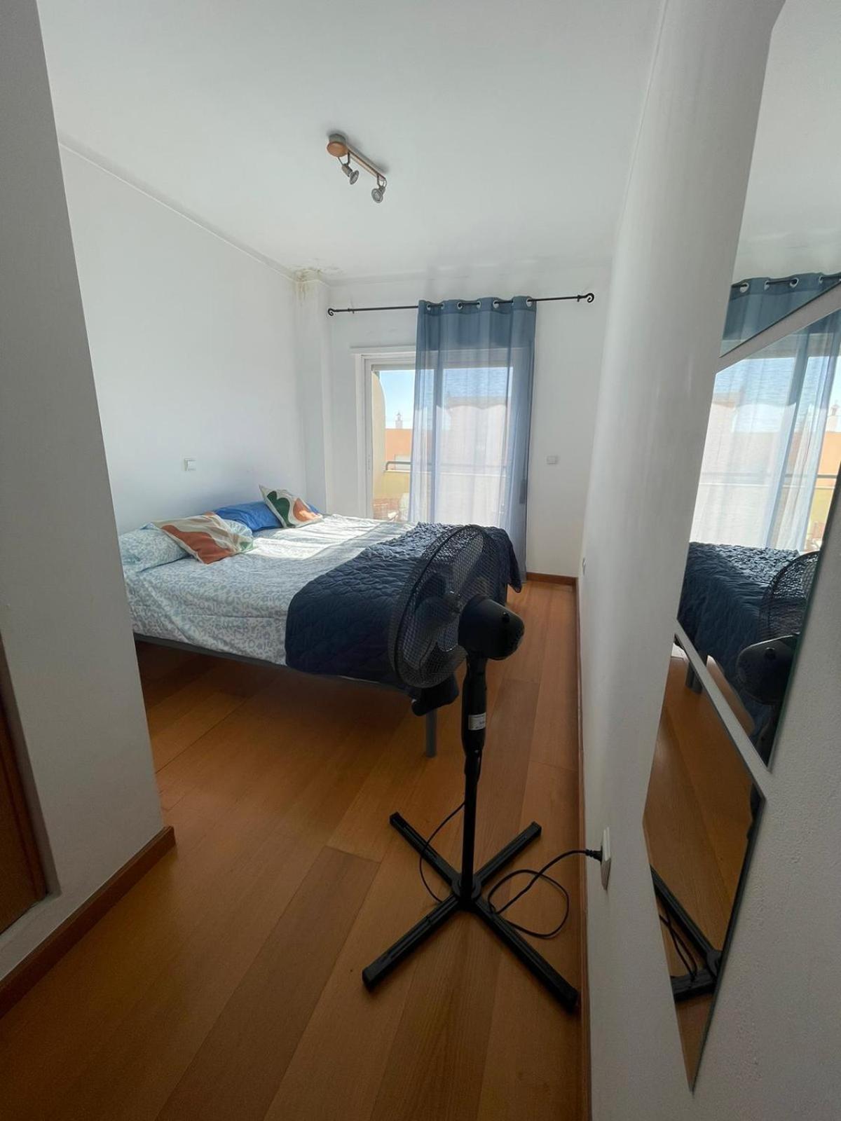 Хостел Wakeup Triplex House Фару Екстер'єр фото