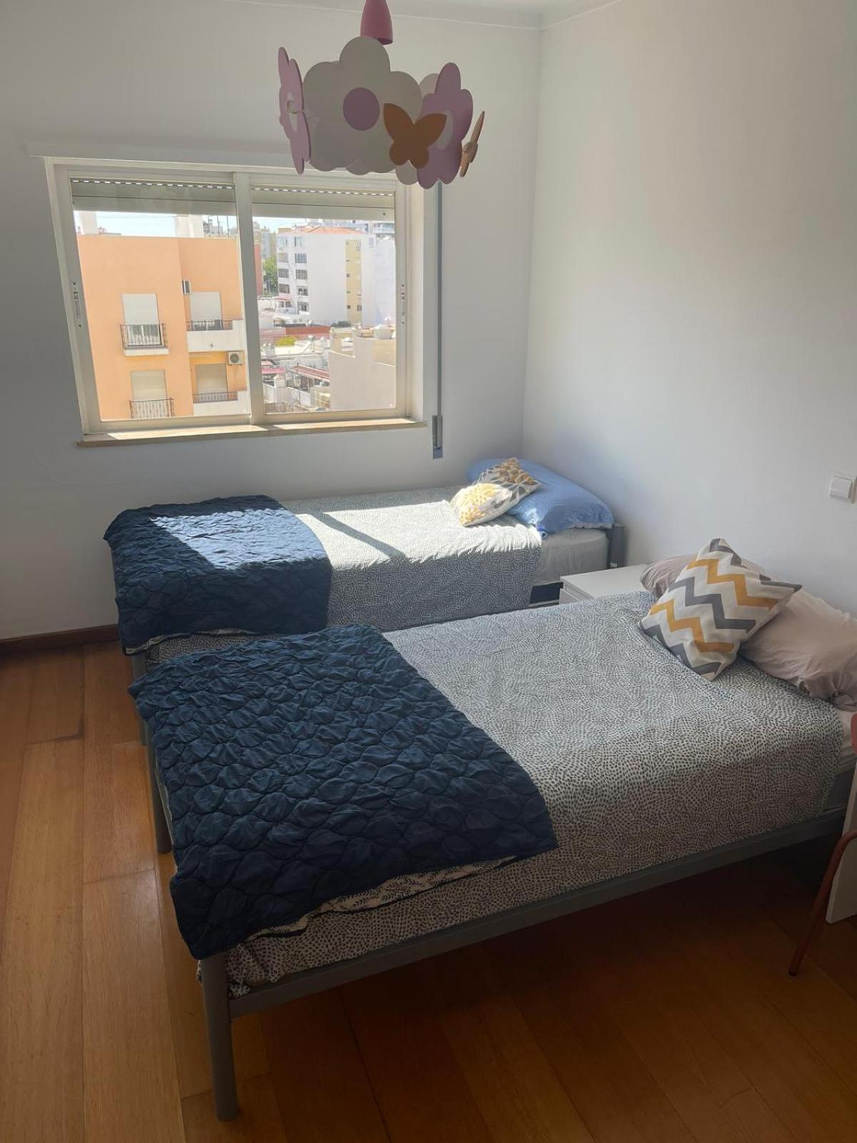Хостел Wakeup Triplex House Фару Екстер'єр фото