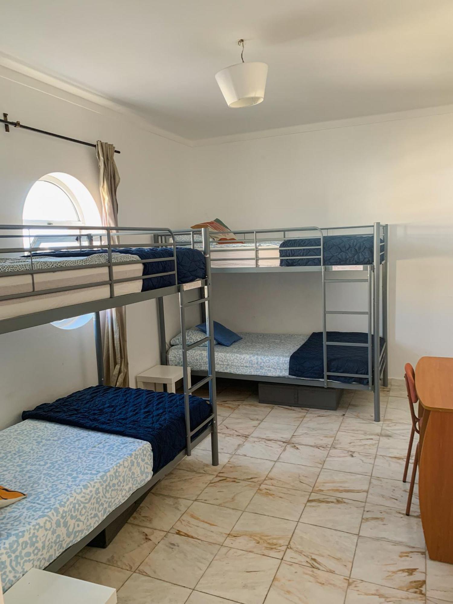 Хостел Wakeup Triplex House Фару Екстер'єр фото